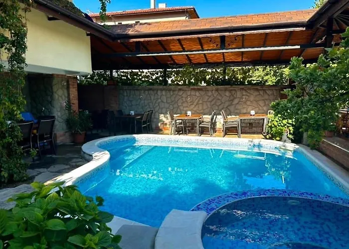 хотел м1 Отель 2*